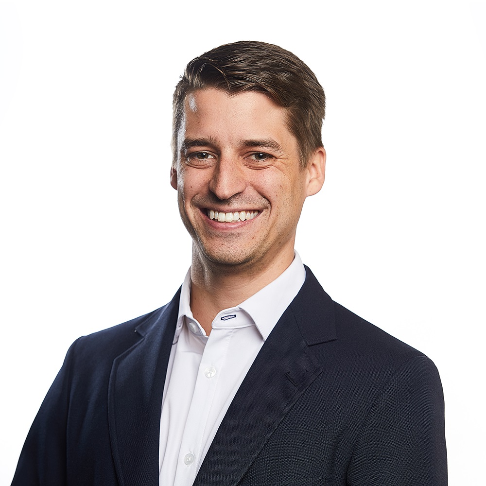 LinkedIn: Max Struever